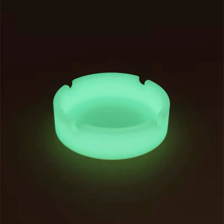 Glow-in-the-dark silicone ashtray