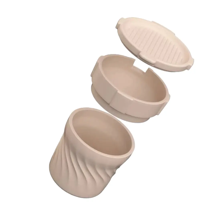 Silicone ashtray for cars