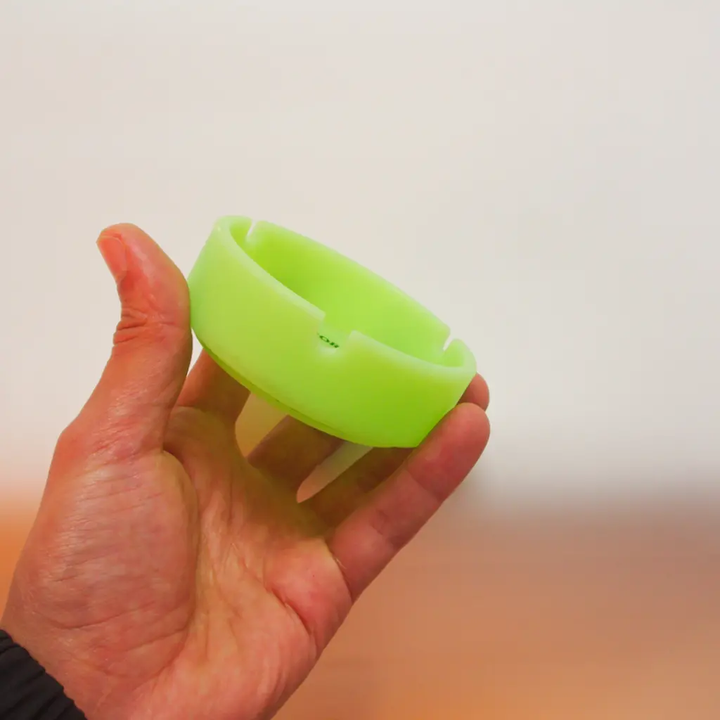 Custom glowing silicone ashtray