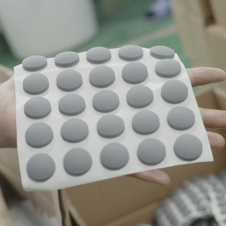 Die-cut silicone feet pads